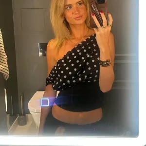 Weird Puss Polka Dots Print T-Shirts Women Summer Trend Skew Collar Off Shoulder Backless Street Fashion Trend Ruched Crop Tops